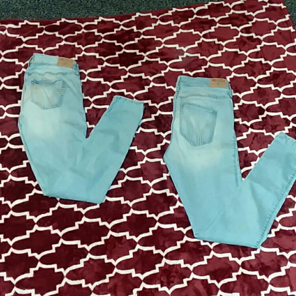 Two pairs of Hollister Skinny Jeans Size 11!